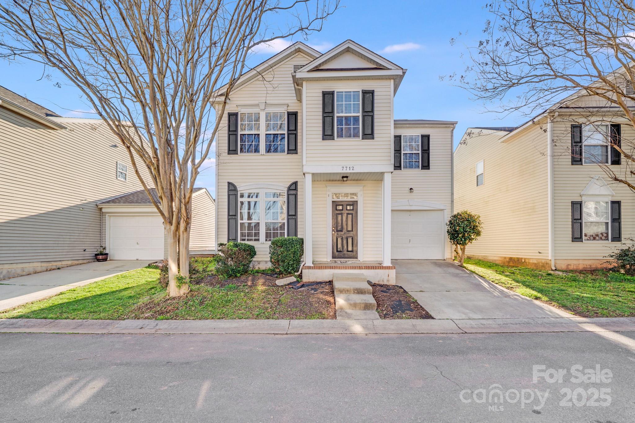 7712 Grapetree Court Charlotte NC 28215
