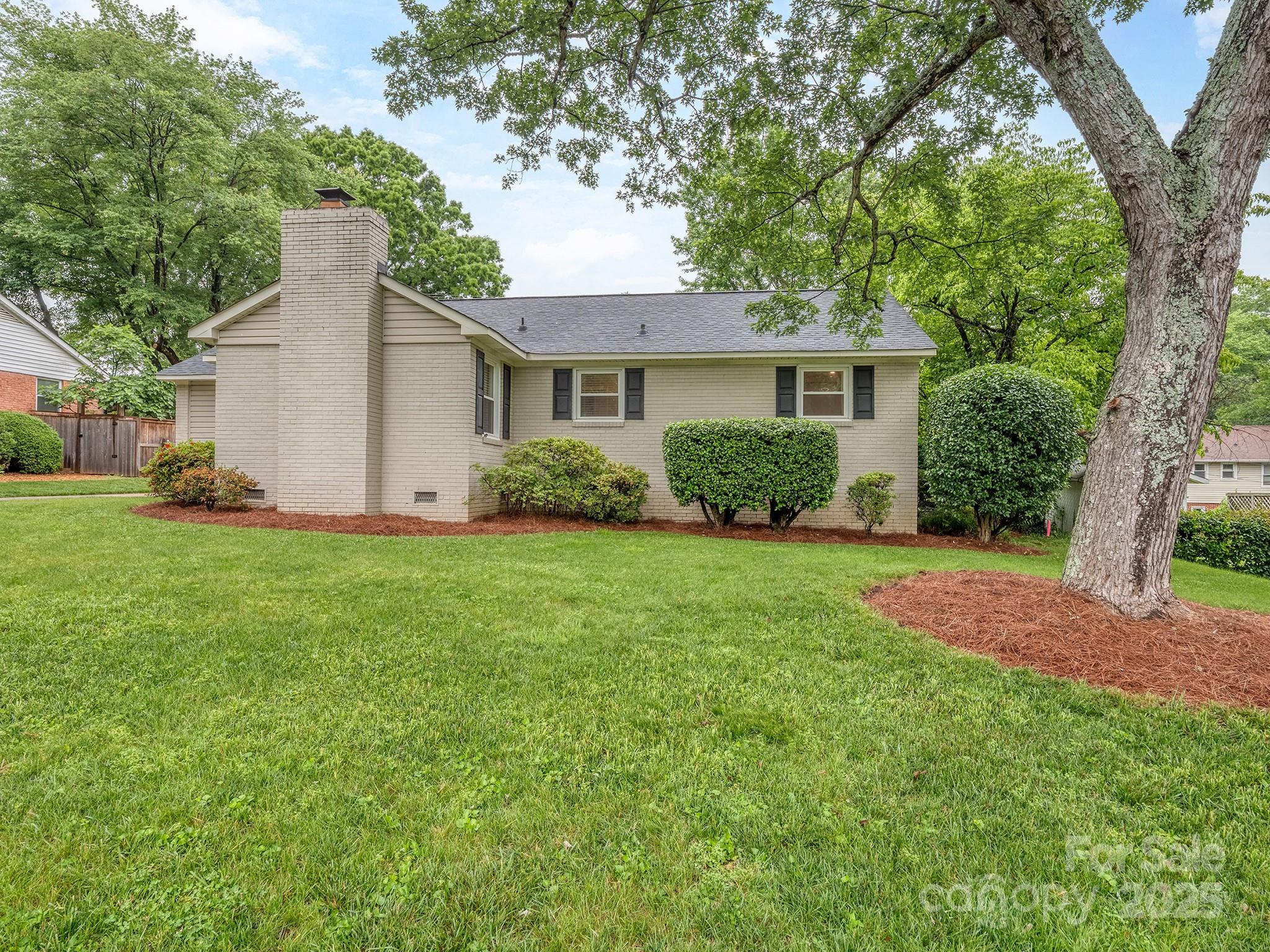 1227 Seneca Place Charlotte NC 28210