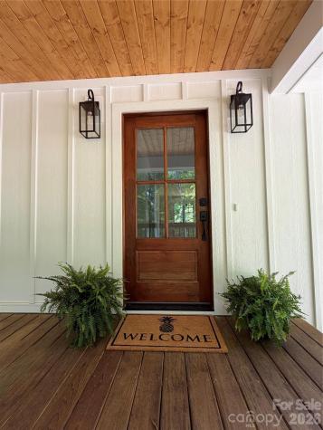 316 Big Raven Lane Saluda NC 28773