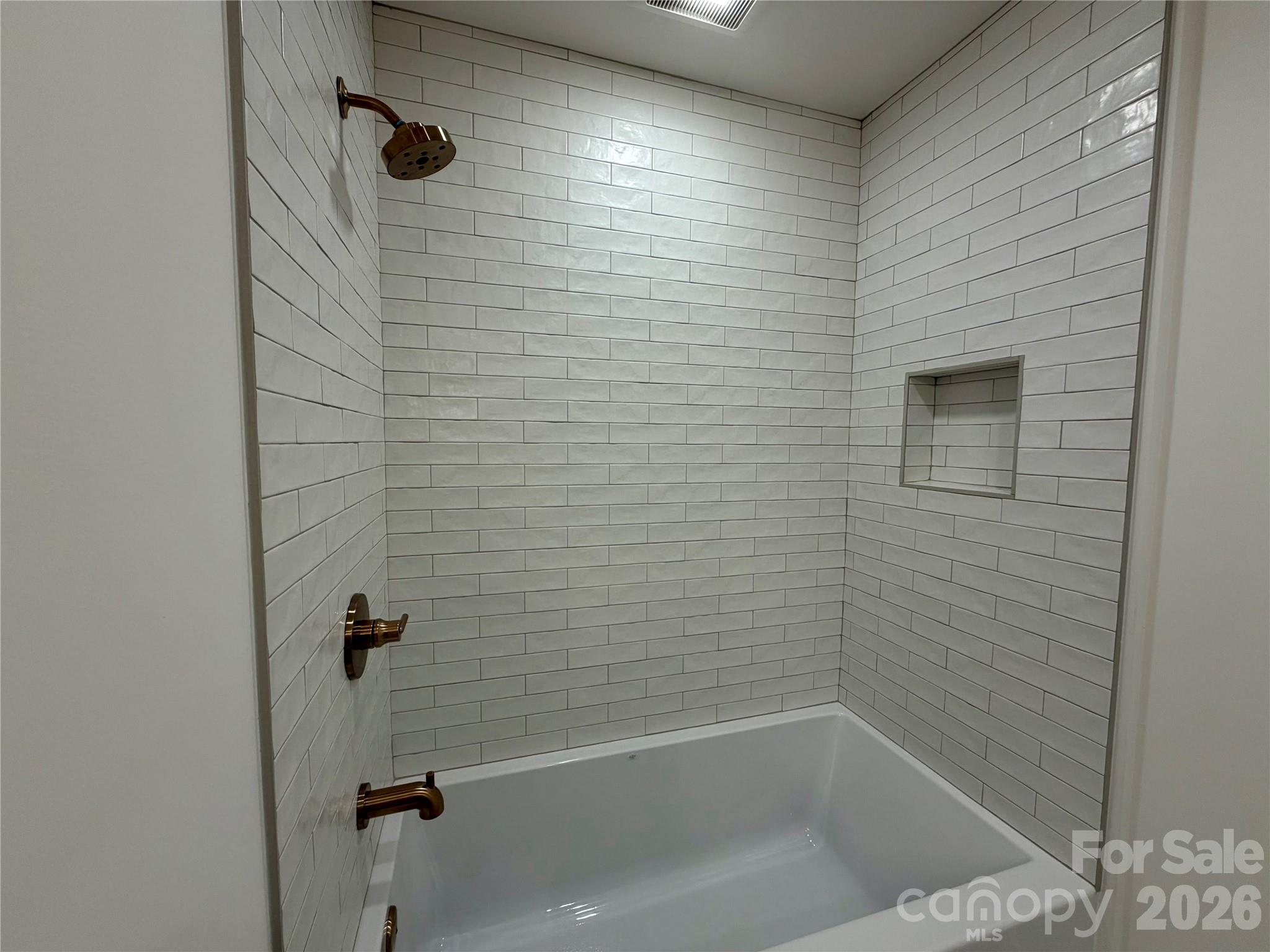 316 Big Raven Lane Saluda NC 28773
