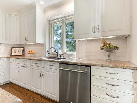 2424 Richardson Drive Charlotte NC 28211