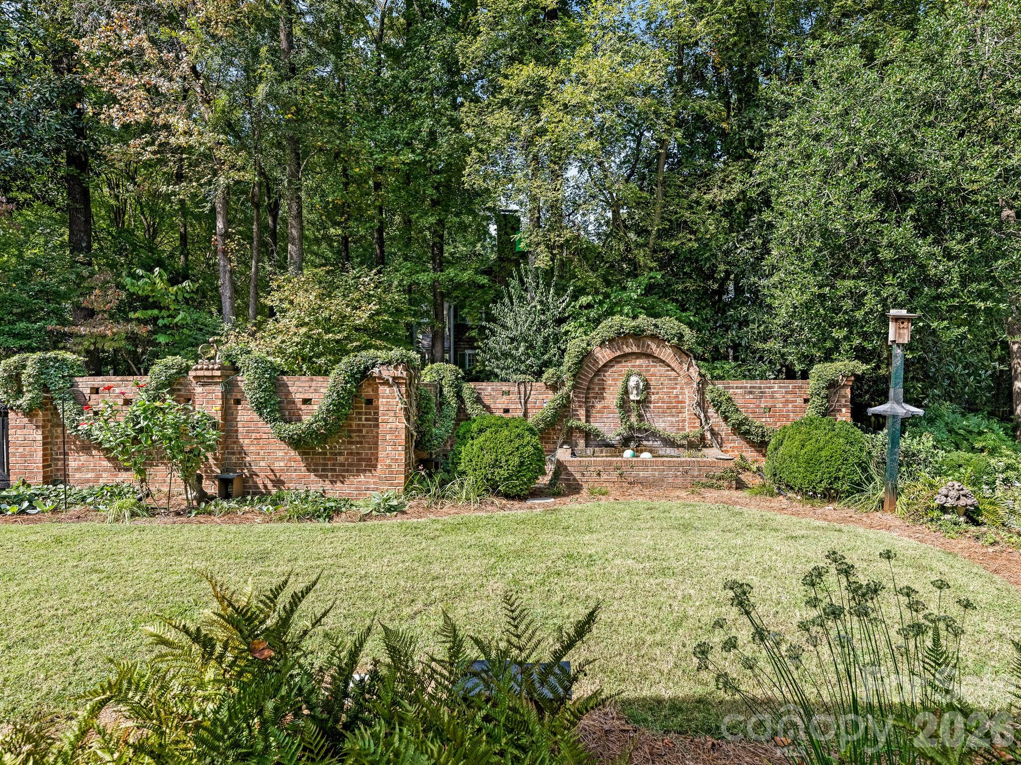 2424 Richardson Drive Charlotte NC 28211