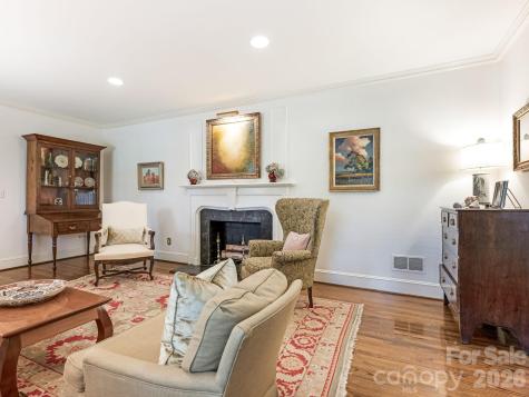 2424 Richardson Drive Charlotte NC 28211
