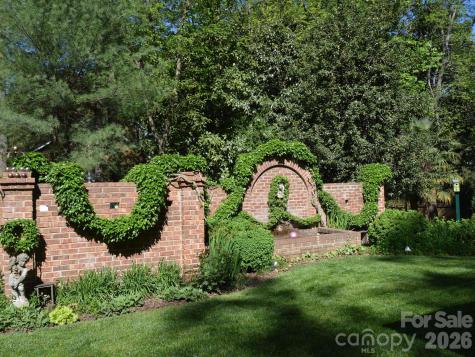 2424 Richardson Drive Charlotte NC 28211