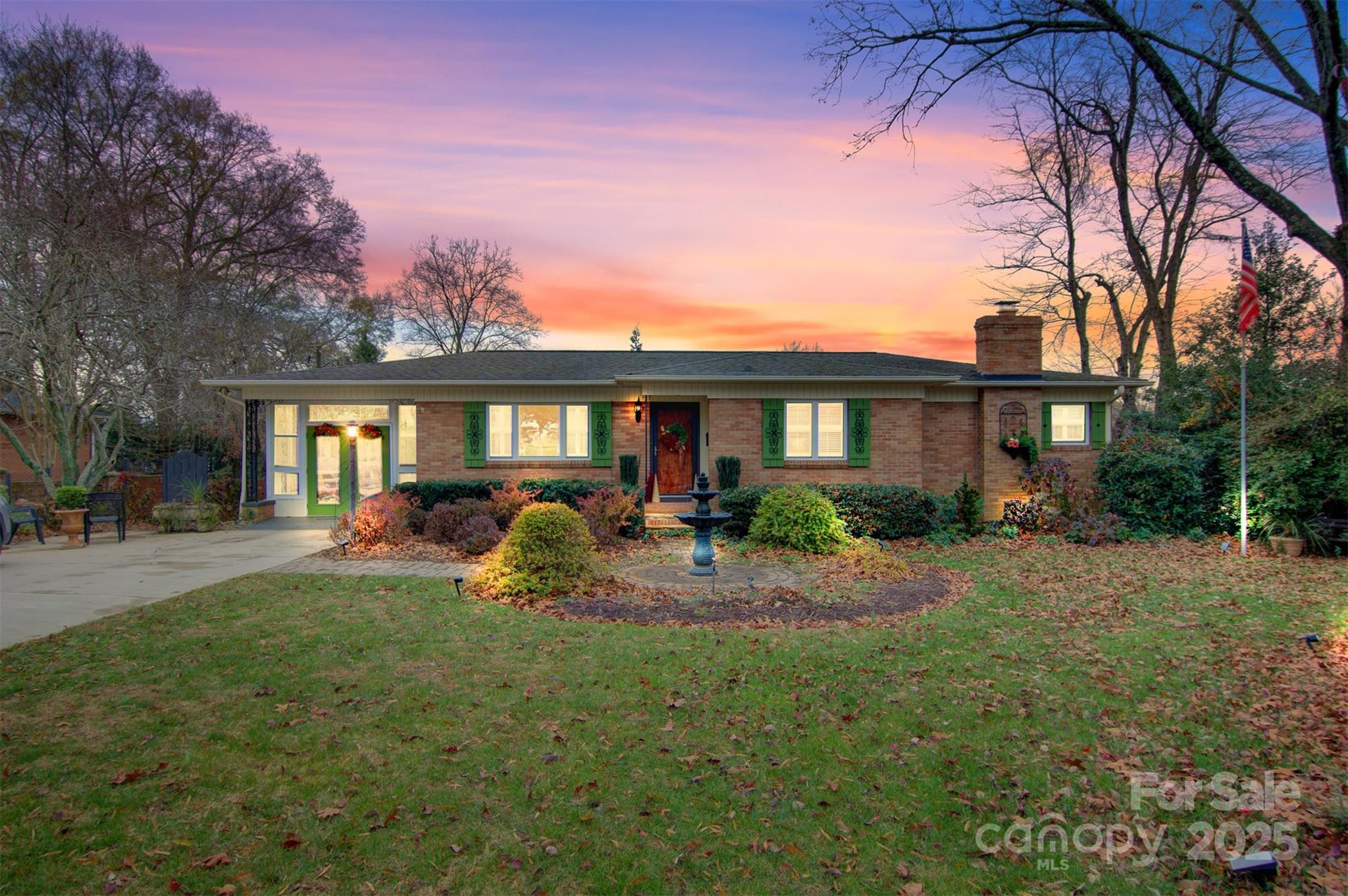 663 14th Avenue NW Hickory NC 28601