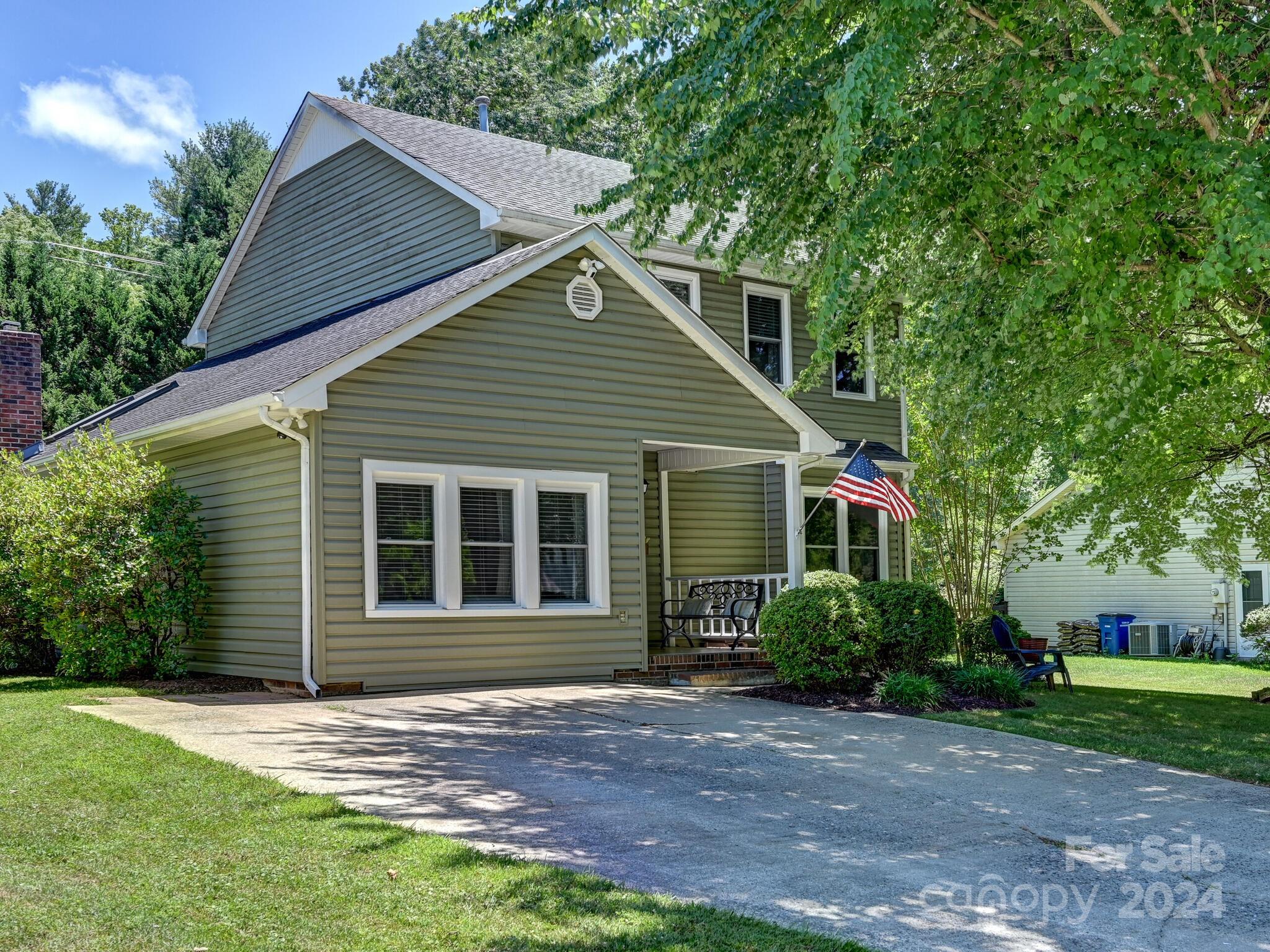 4 Marlwood Court Asheville NC 28804