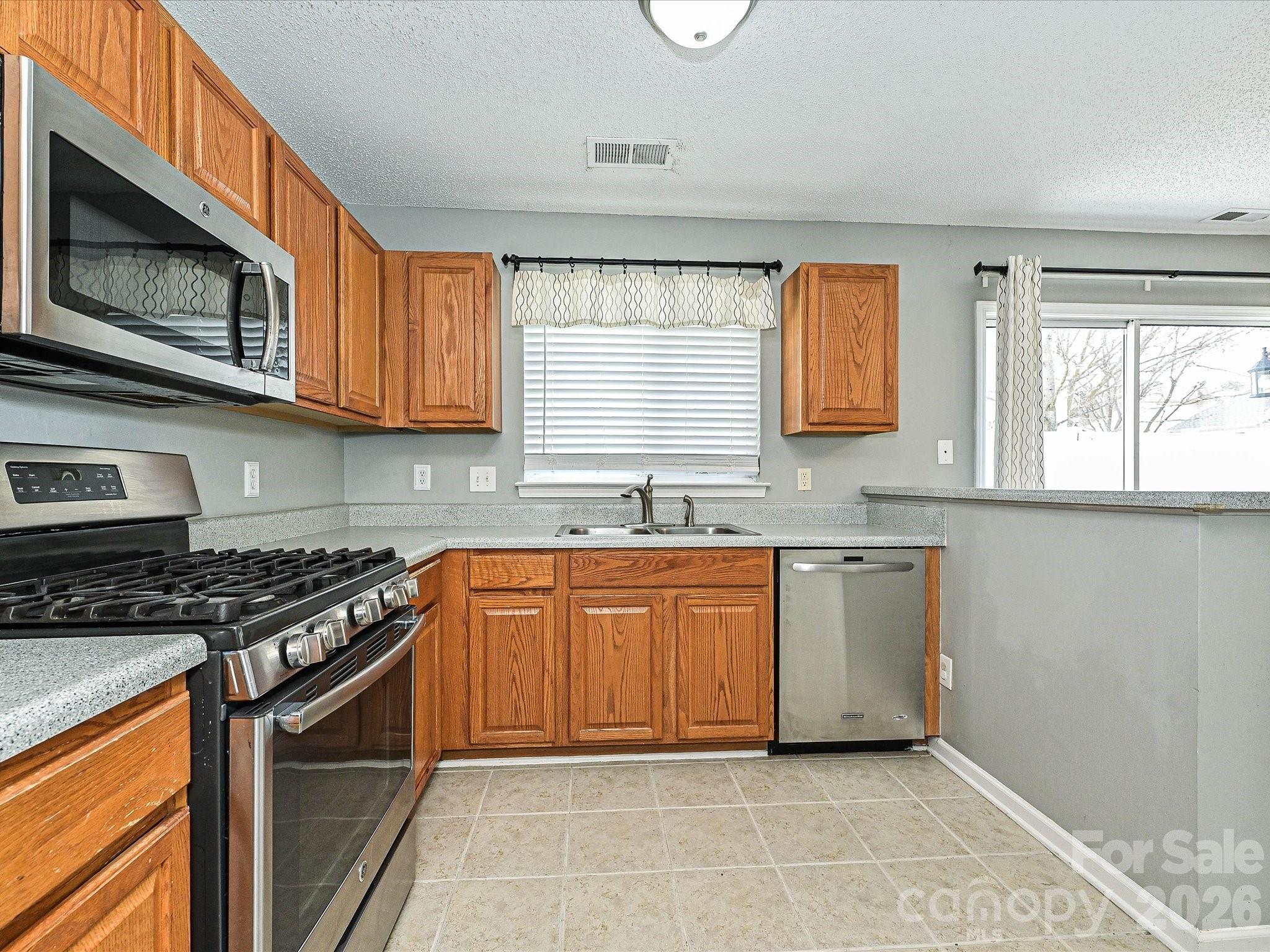 8627 Meadowmont View Drive Charlotte NC 28269