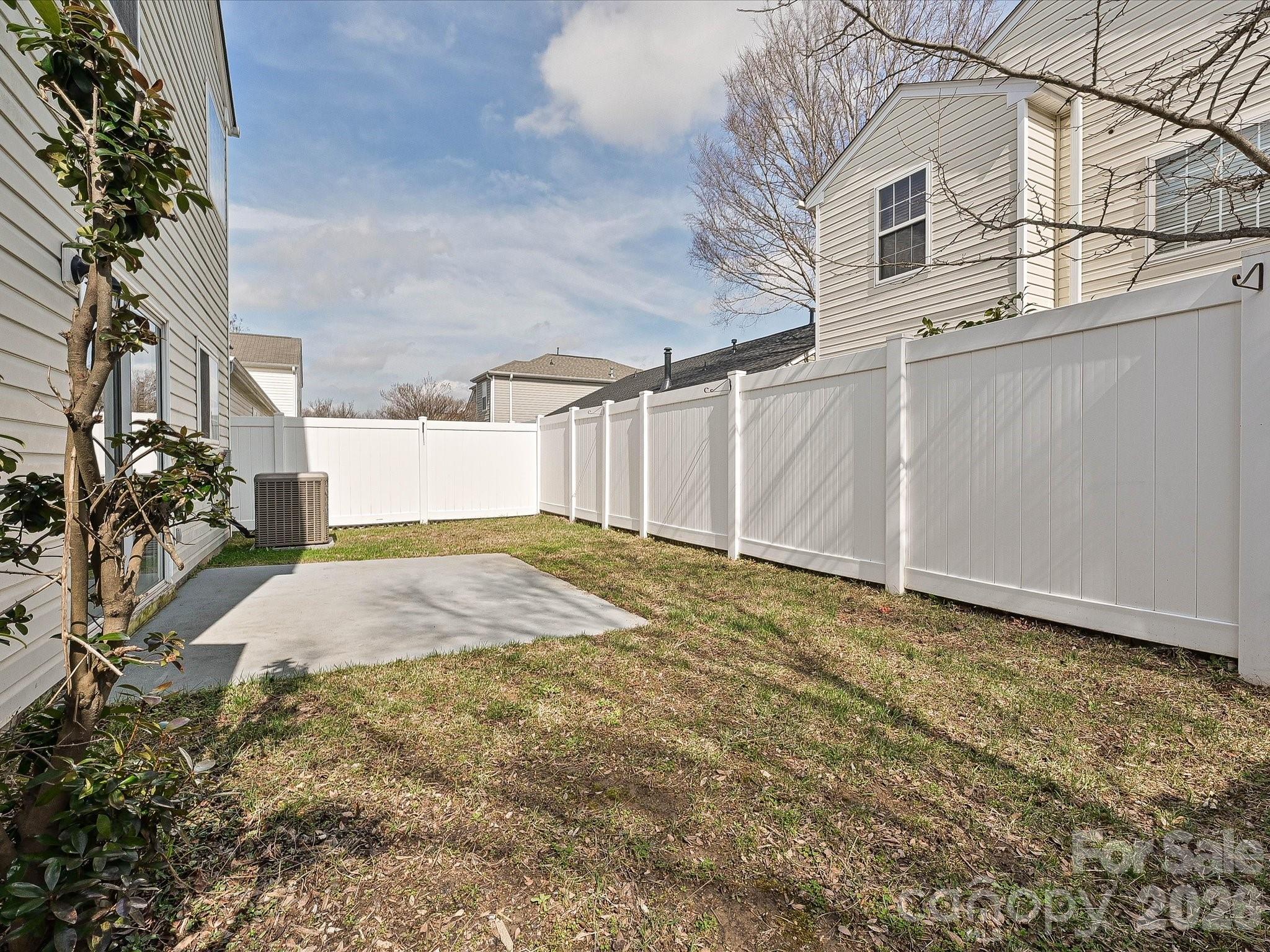8627 Meadowmont View Drive Charlotte NC 28269
