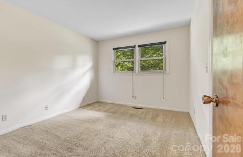 106 Muirfield Court Hendersonville NC 28791