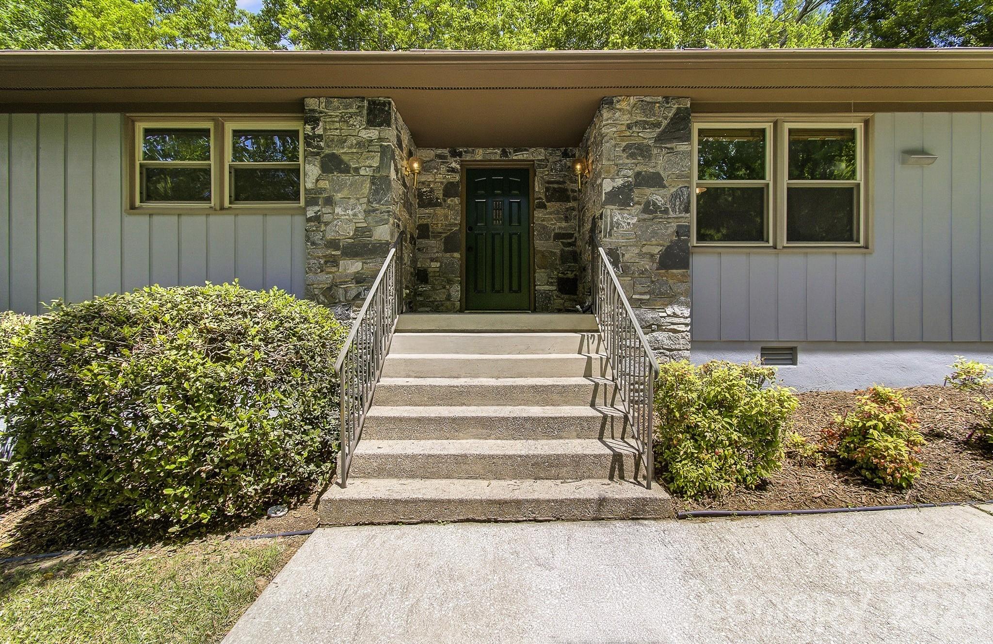 106 Muirfield Court Hendersonville NC 28791