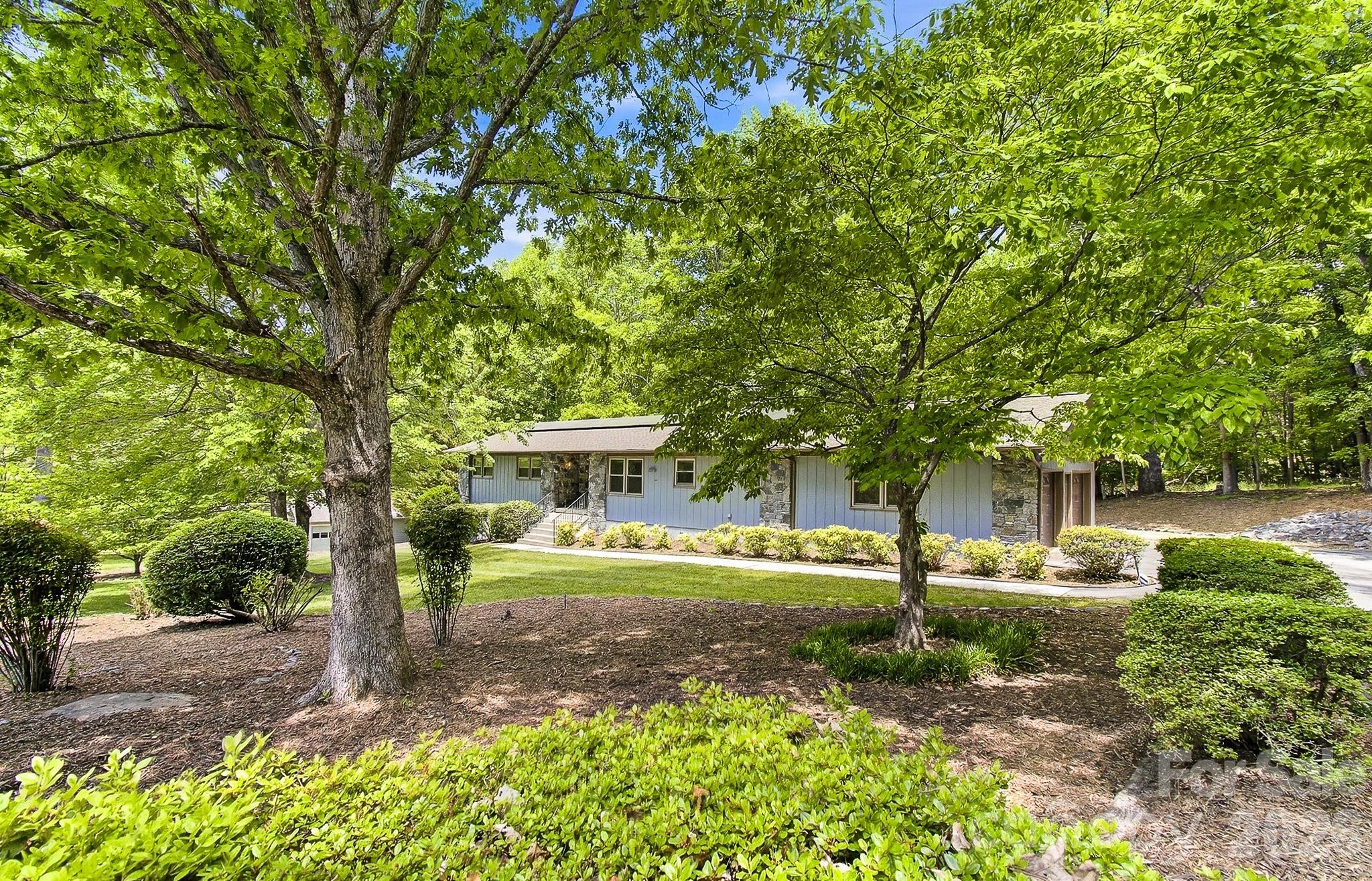 106 Muirfield Court Hendersonville NC 28791