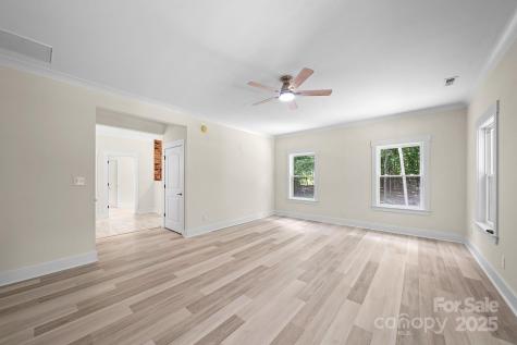 4460 R L Lane Midland NC 28107