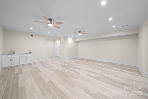 4460 R L Lane Midland NC 28107