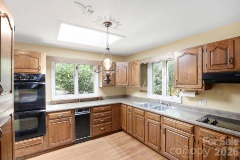 427 Wingfield Way Brevard NC 28712