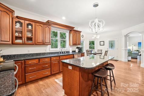 15 Madelyn Lane Fairview NC 28730