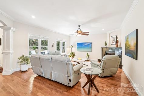 15 Madelyn Lane Fairview NC 28730