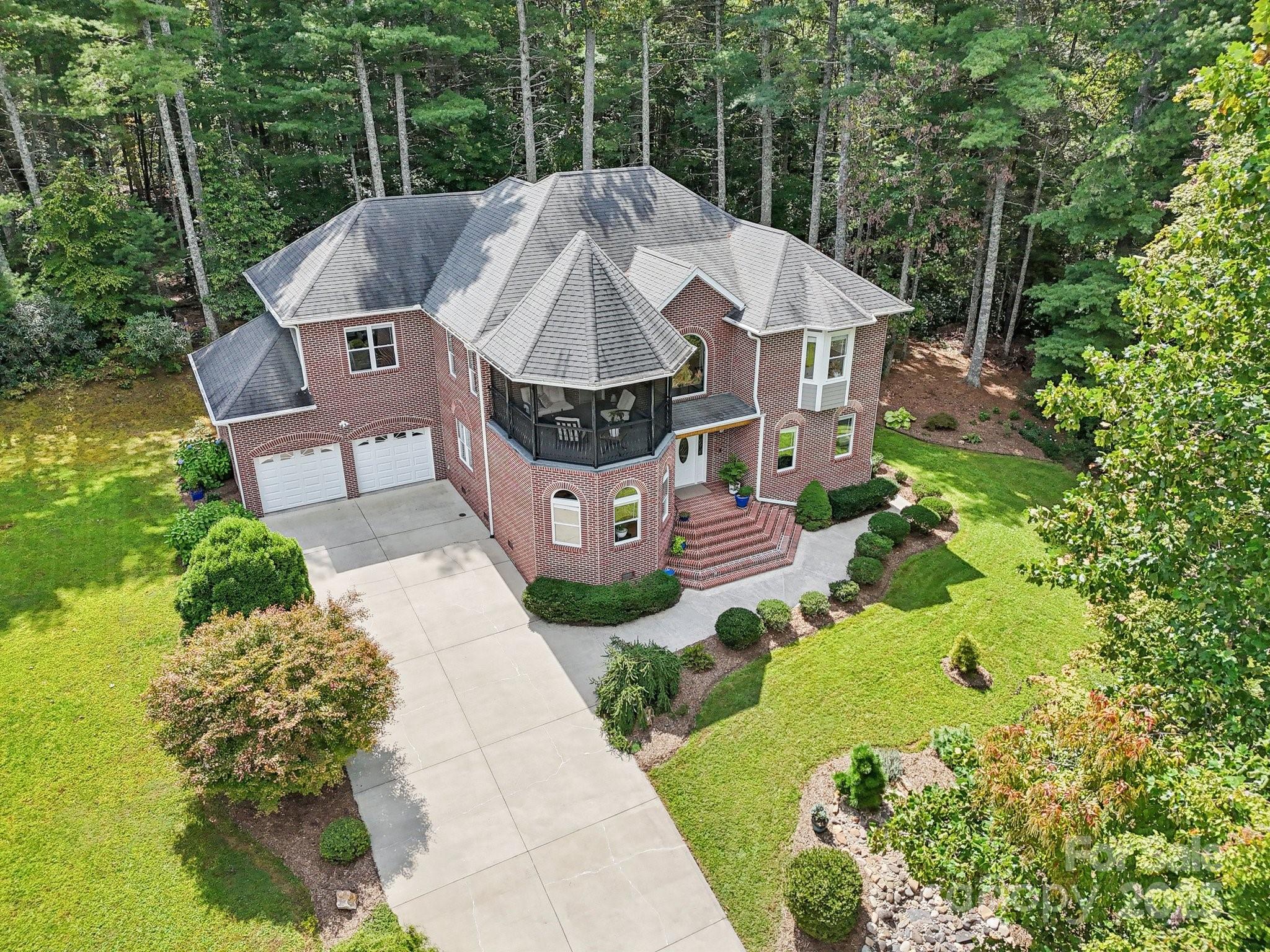 15 Madelyn Lane Fairview NC 28730