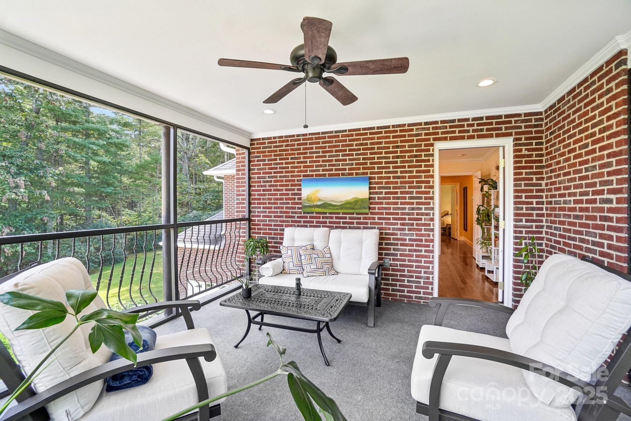 15 Madelyn Lane Fairview NC 28730