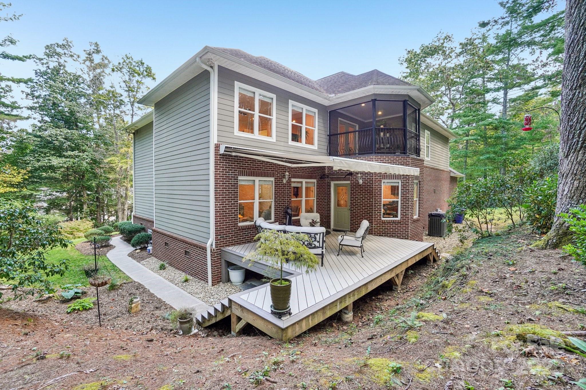 15 Madelyn Lane Fairview NC 28730