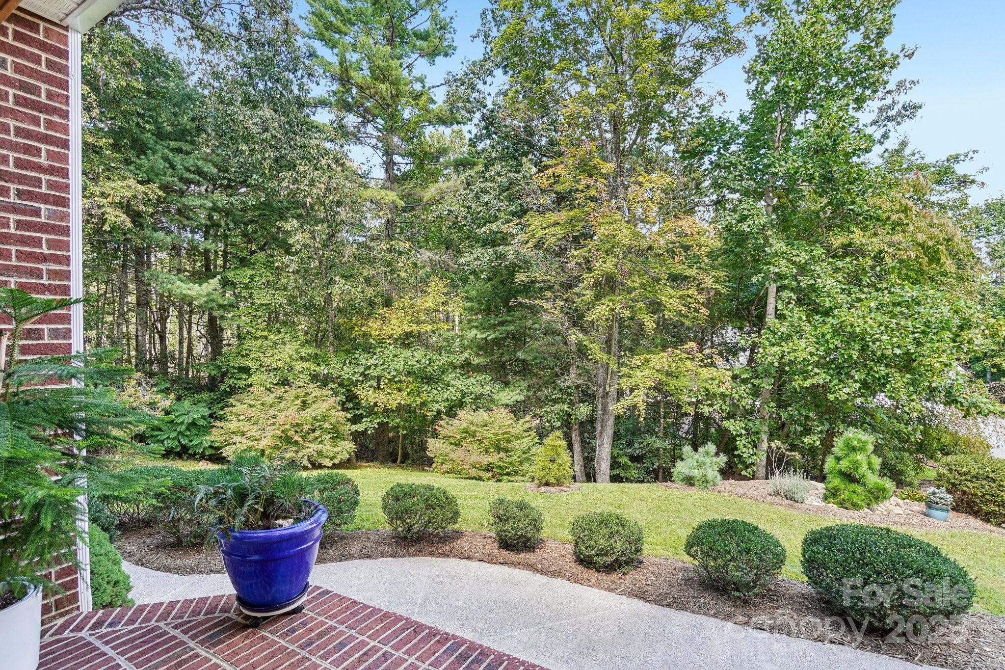15 Madelyn Lane Fairview NC 28730