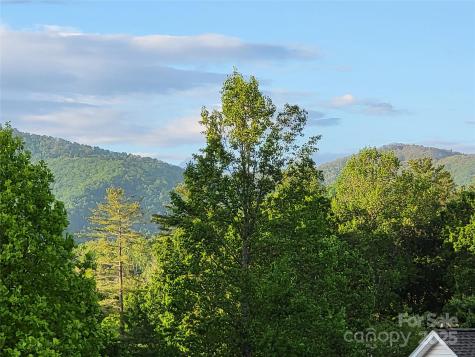15 Madelyn Lane Fairview NC 28730