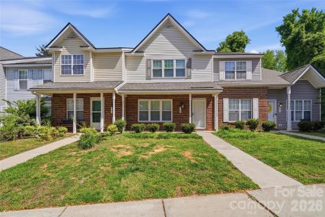 7709 Petrea Lane Charlotte NC 28227
