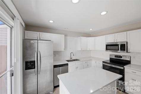 7709 Petrea Lane Charlotte NC 28227