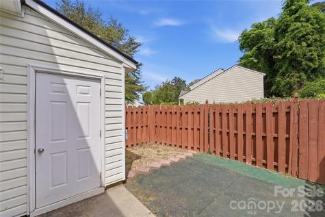 7709 Petrea Lane Charlotte NC 28227
