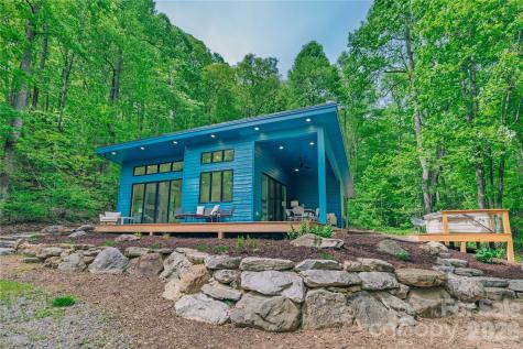 808 Mountain Cove Road Hendersonville NC 28792