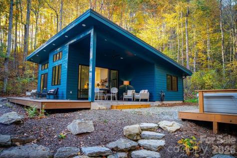 808 Mountain Cove Road Hendersonville NC 28792