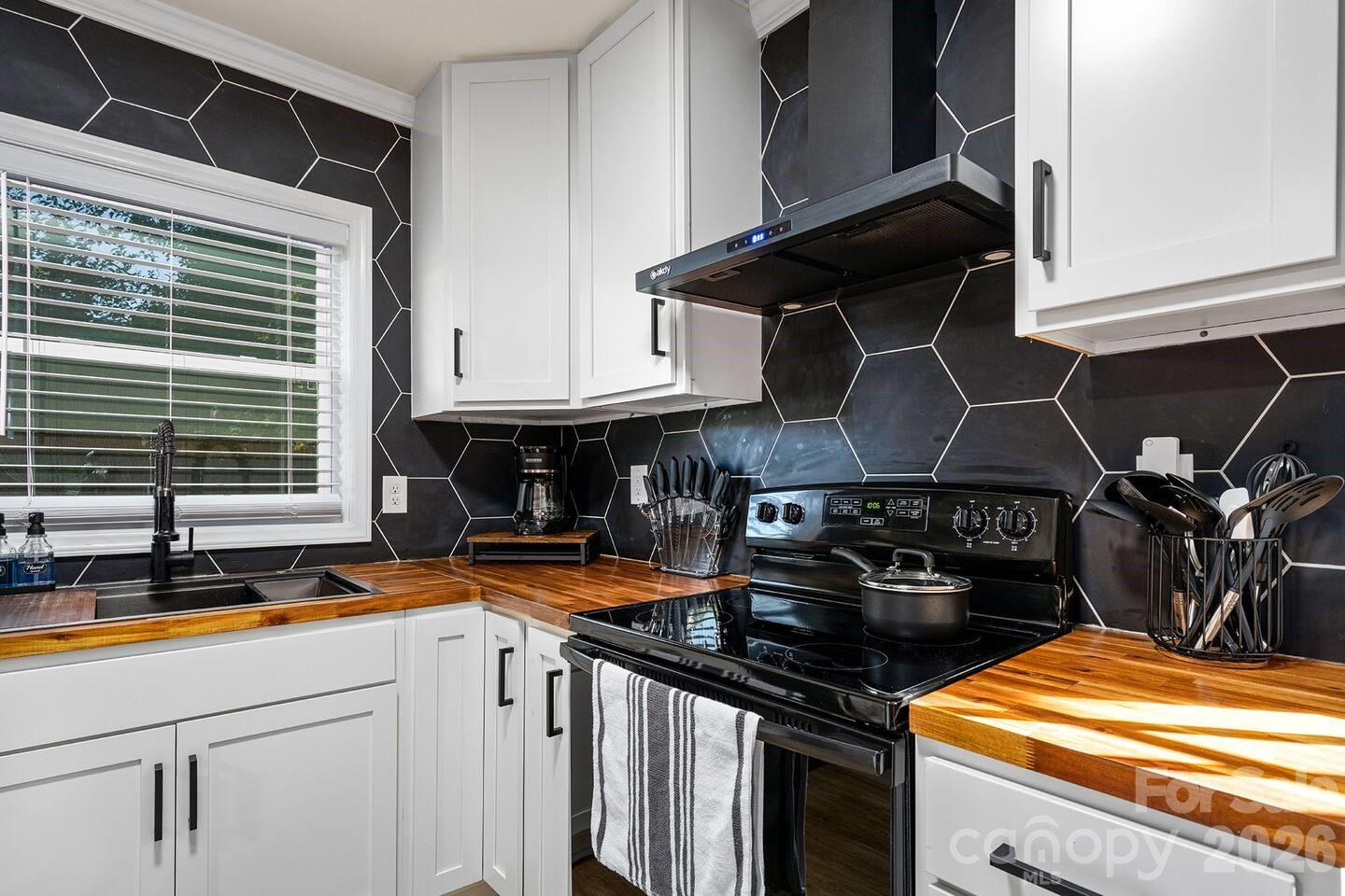2601 Ashley Road Charlotte NC 28208