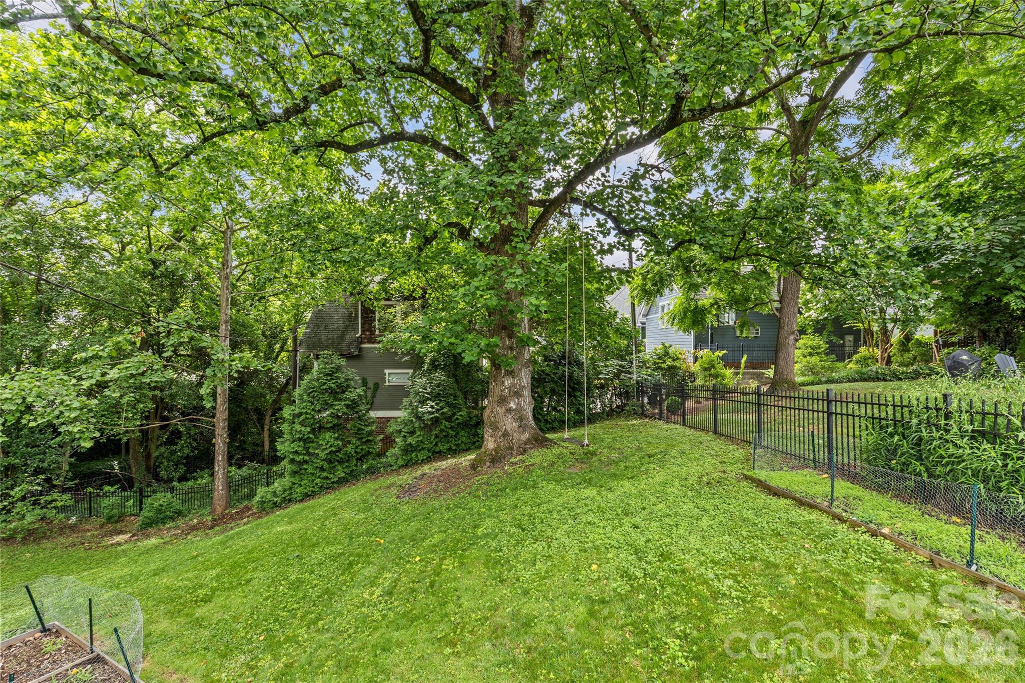 2005 Scott Avenue Charlotte NC 28203