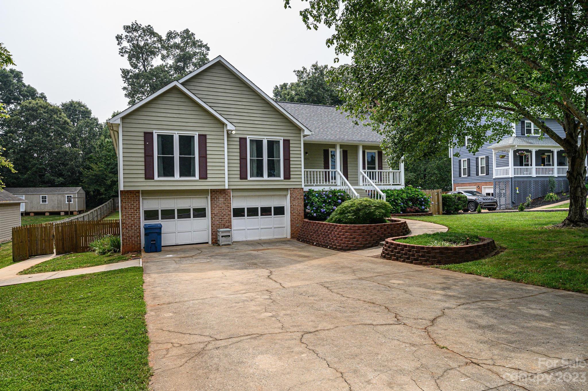 1835 Plaza Drive Hickory NC 28602