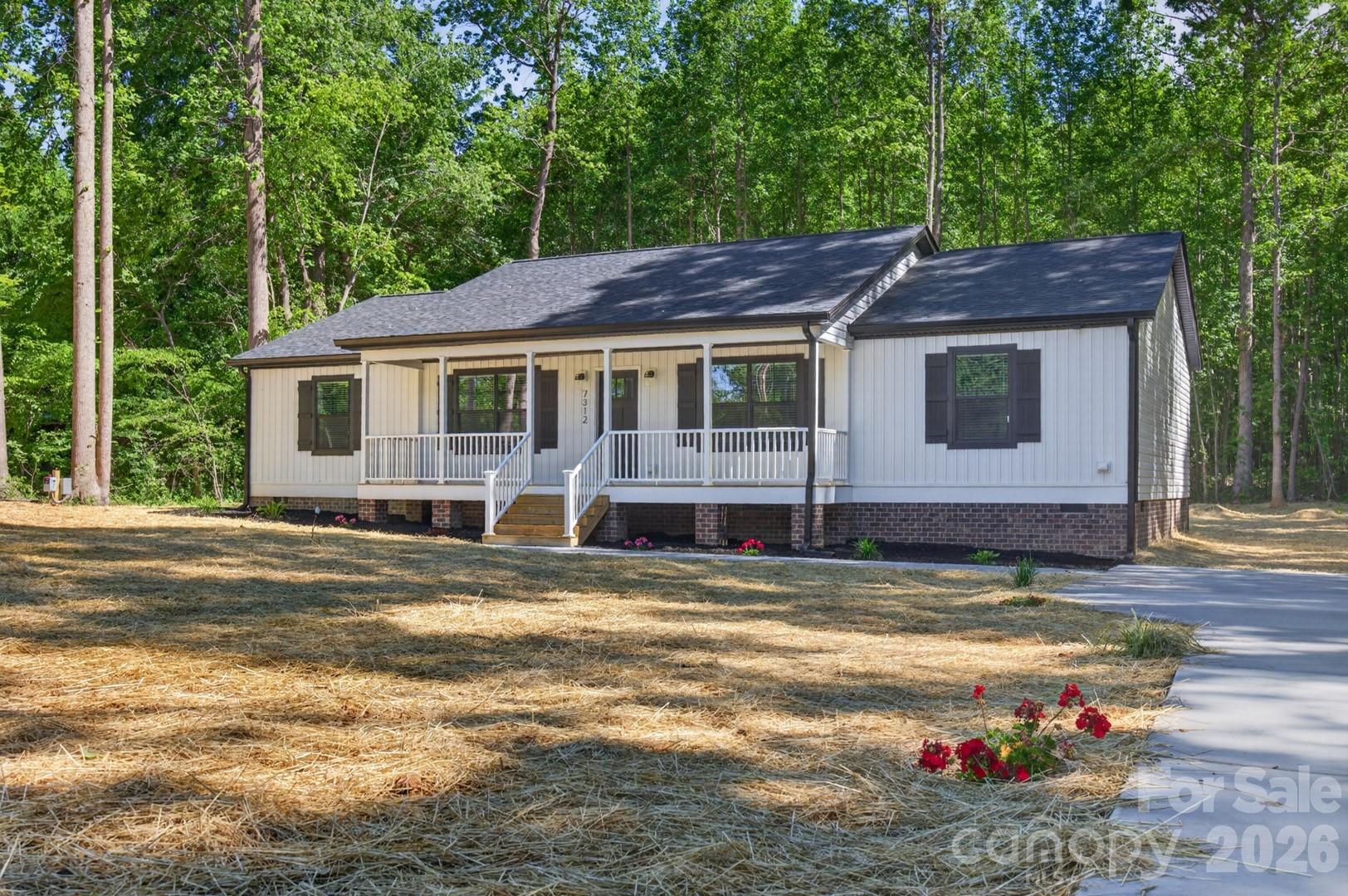 7312 Davis Country Road Randleman NC 27317
