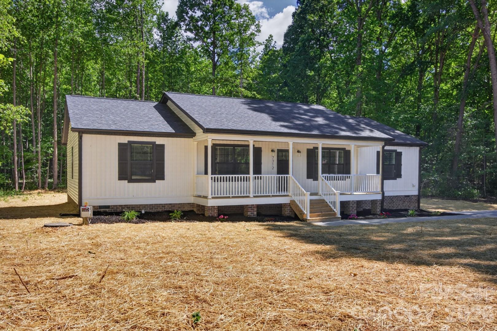 7312 Davis Country Road Randleman NC 27317