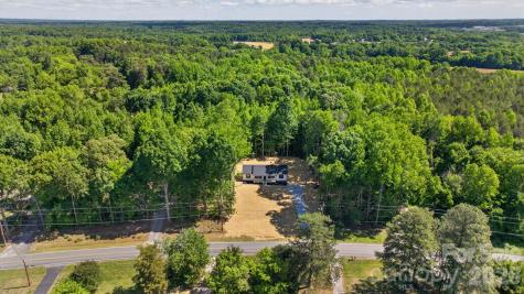 7312 Davis Country Road Randleman NC 27317
