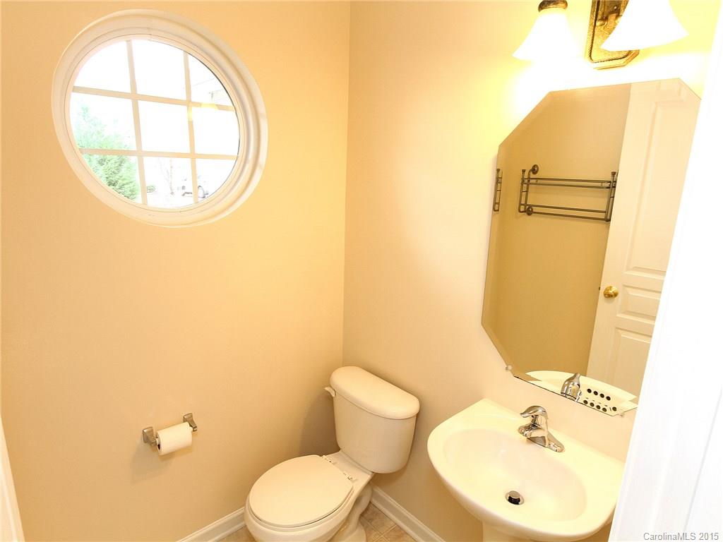 9826 Back Acre Drive Charlotte NC 28213