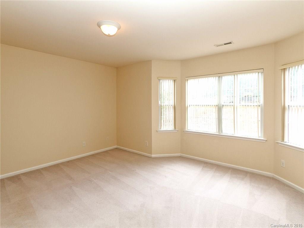 9826 Back Acre Drive Charlotte NC 28213