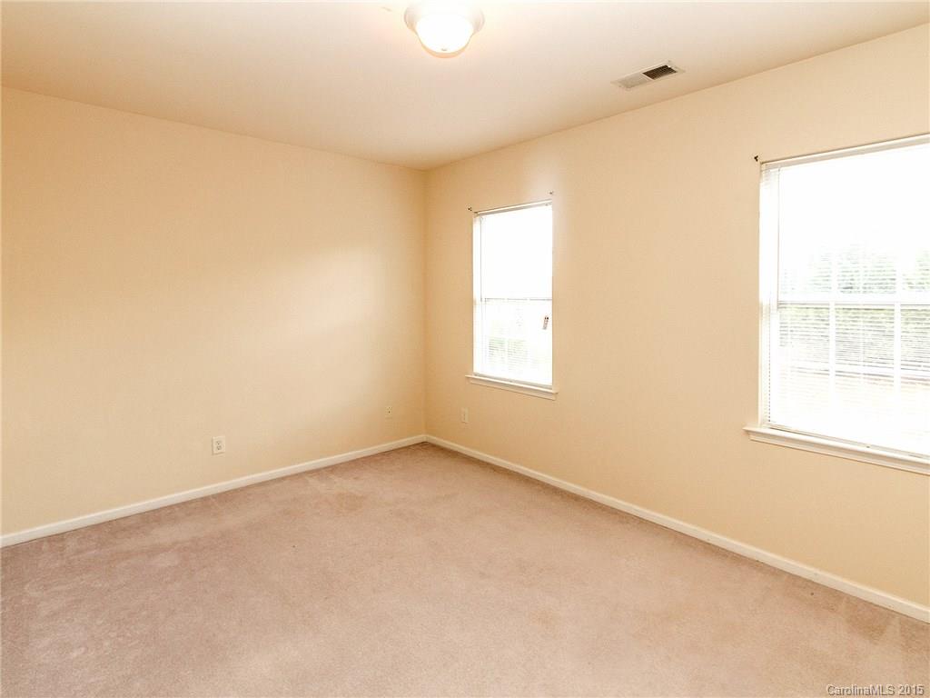 9826 Back Acre Drive Charlotte NC 28213