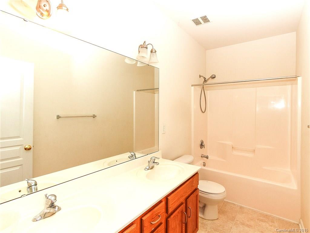 9826 Back Acre Drive Charlotte NC 28213