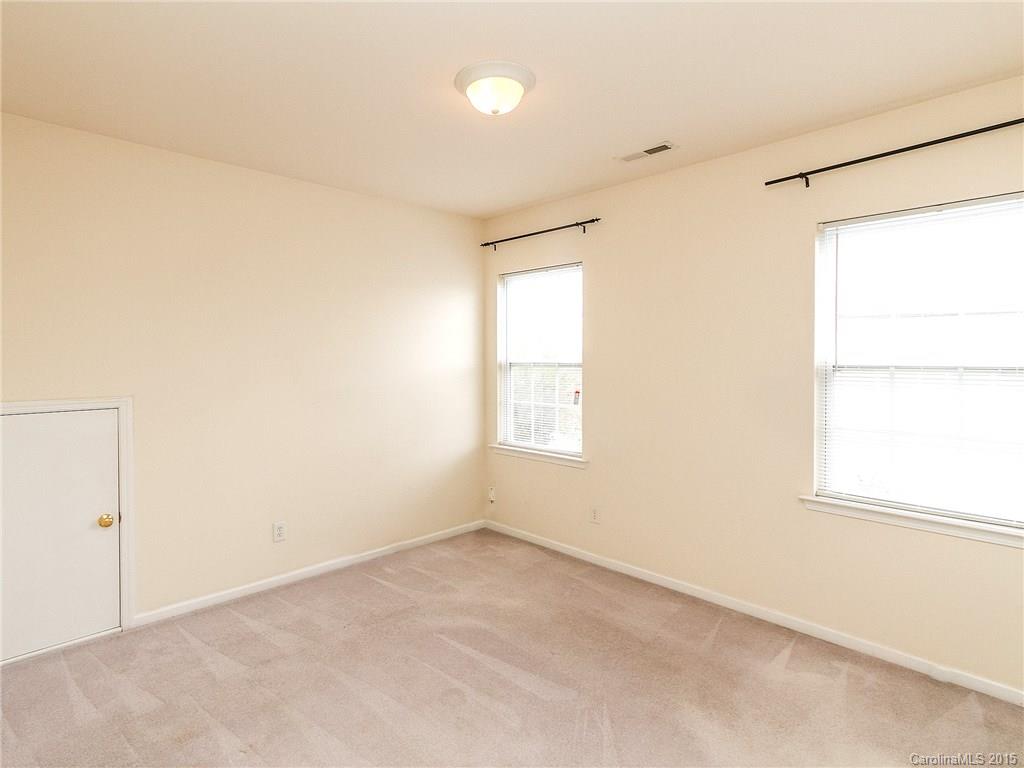 9826 Back Acre Drive Charlotte NC 28213