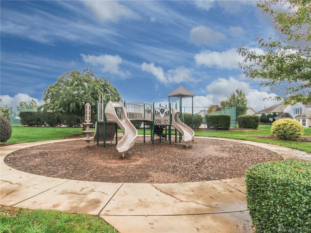 9826 Back Acre Drive Charlotte NC 28213