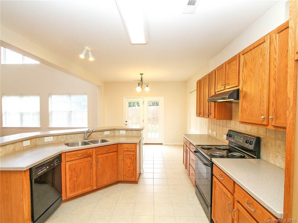 9826 Back Acre Drive Charlotte NC 28213