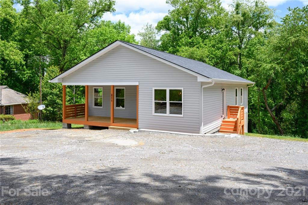 211 Sidewinder Lane Asheville NC 28806