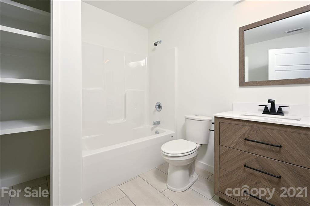211 Sidewinder Lane Asheville NC 28806