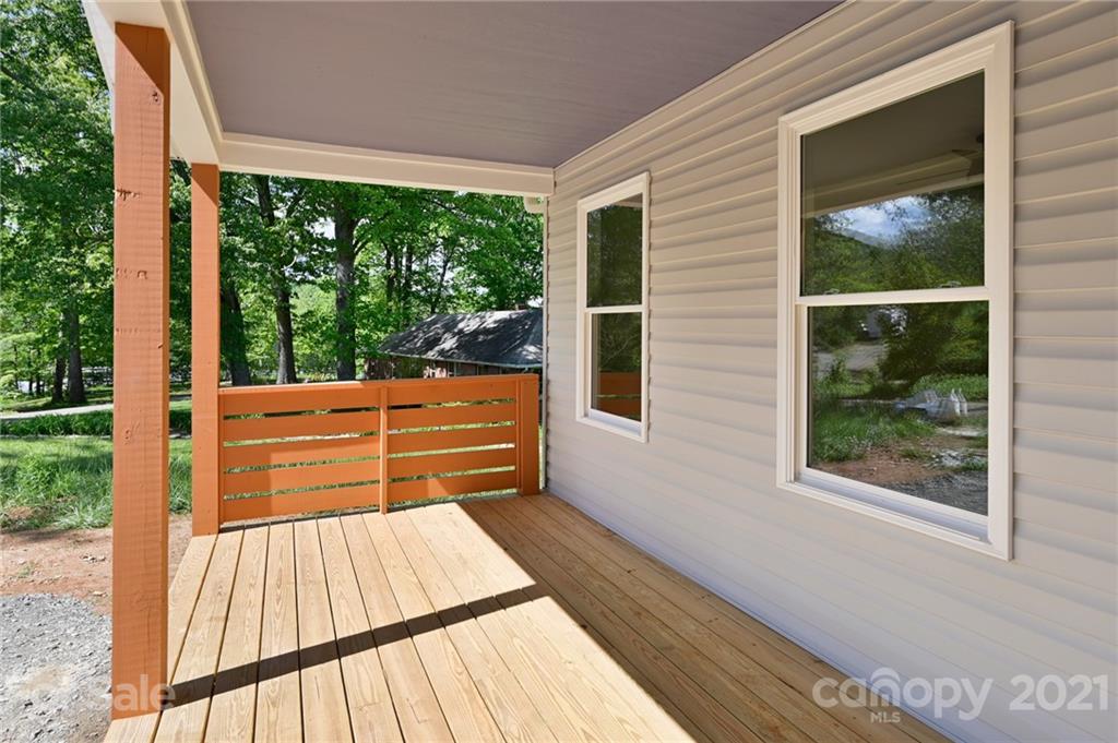 211 Sidewinder Lane Asheville NC 28806