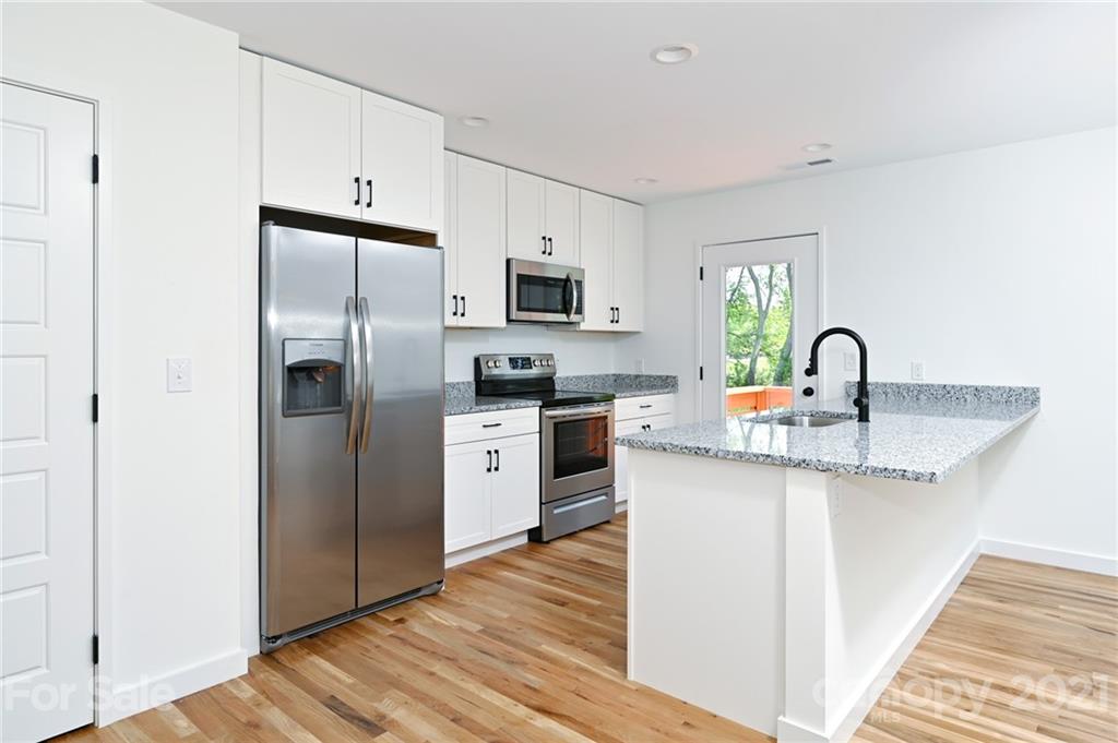 211 Sidewinder Lane Asheville NC 28806