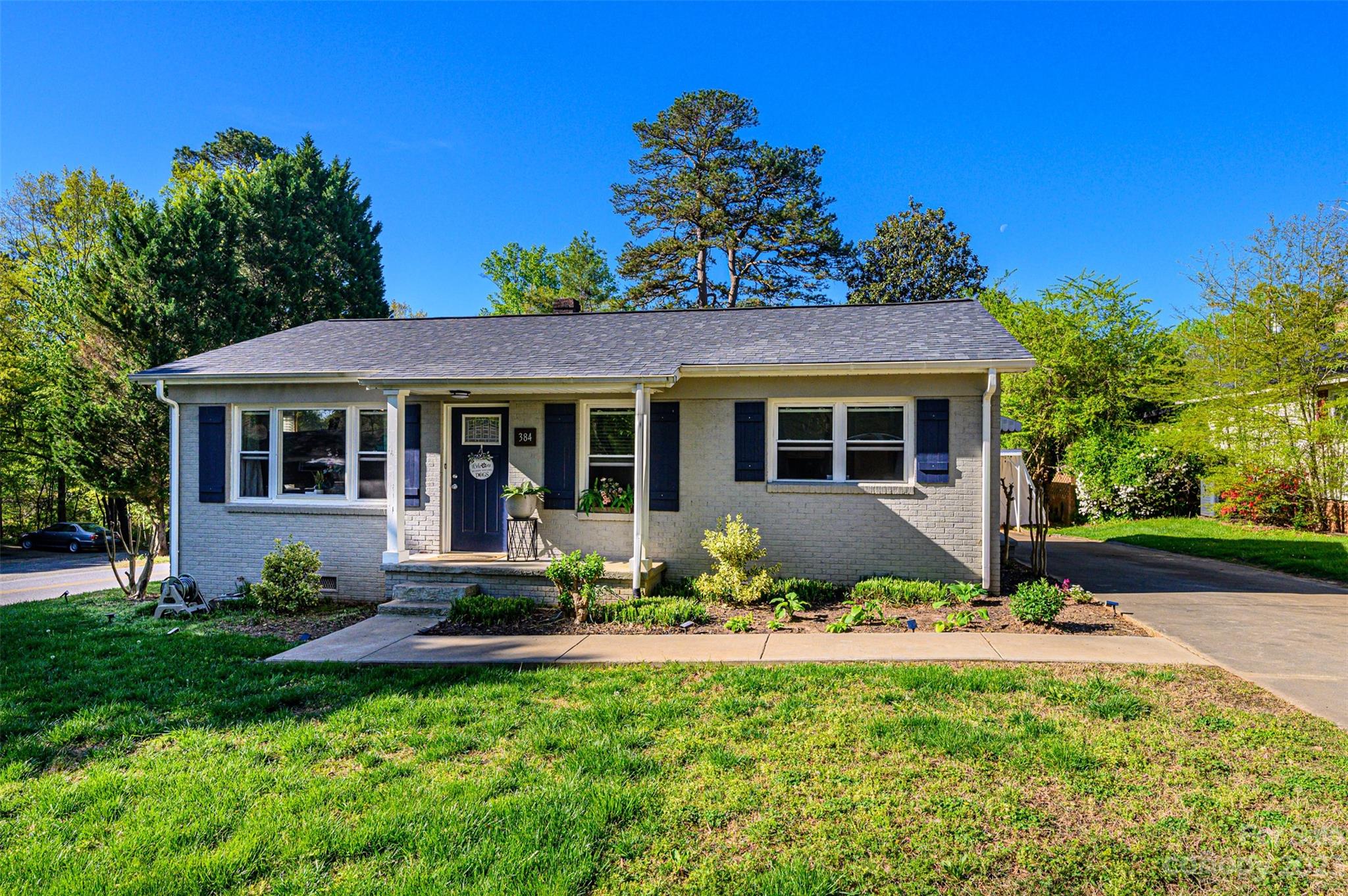 384 20th Avenue NE Hickory NC 28601