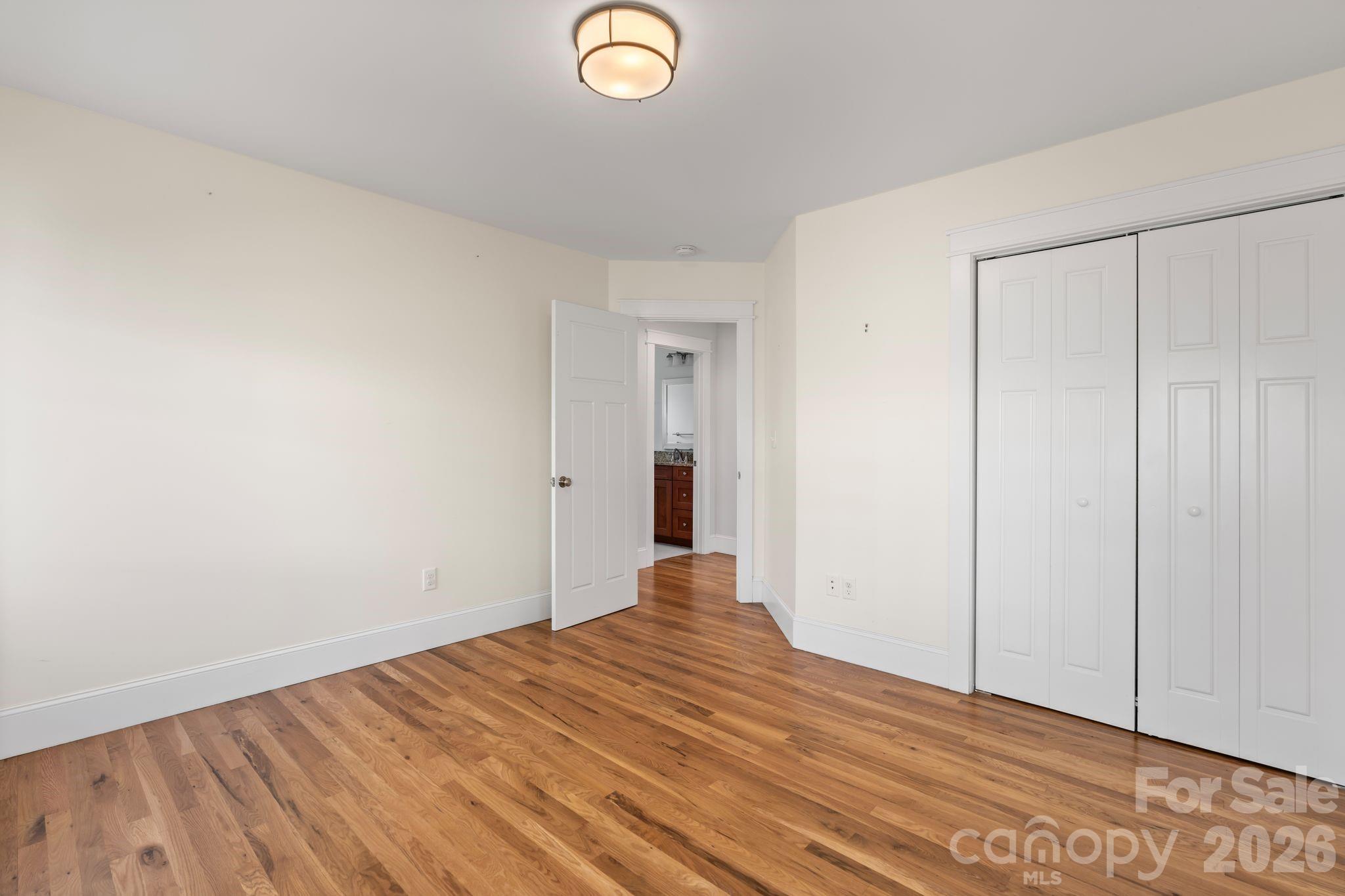 13 North Street Asheville NC 28801