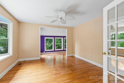 15 Mayfield Road Asheville NC 28804